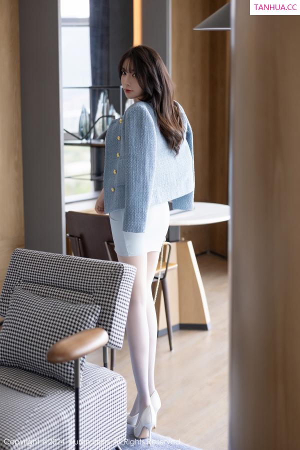陈芝 芝芝Booty [XiuRen]高清写真图 2024.01.17 No.7976 徐莉芝Booty 丝袜美臀第4张图片